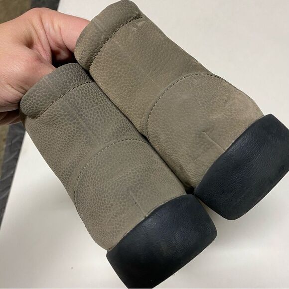 CLARKS CloudSteppers Sillian Ankle tan round toe flat zip up comfort boots 9 - Picture 8 of 13